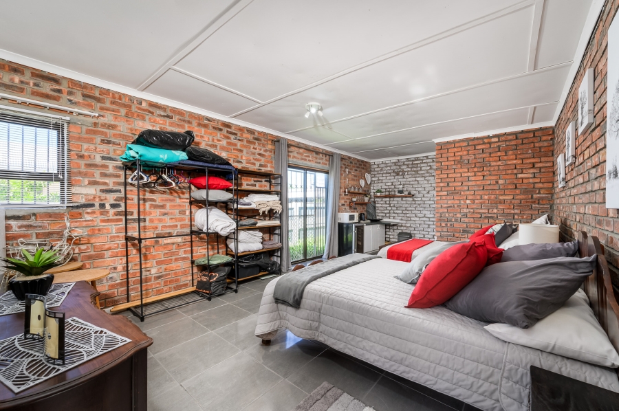 4 Bedroom Property for Sale in Cannonville Eastern Cape